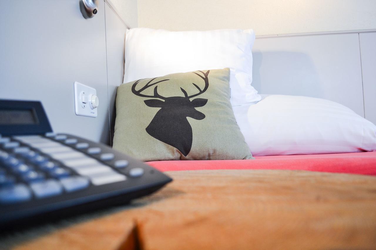 Hotel Landhaus Saentis ヘリザウ エクステリア 写真